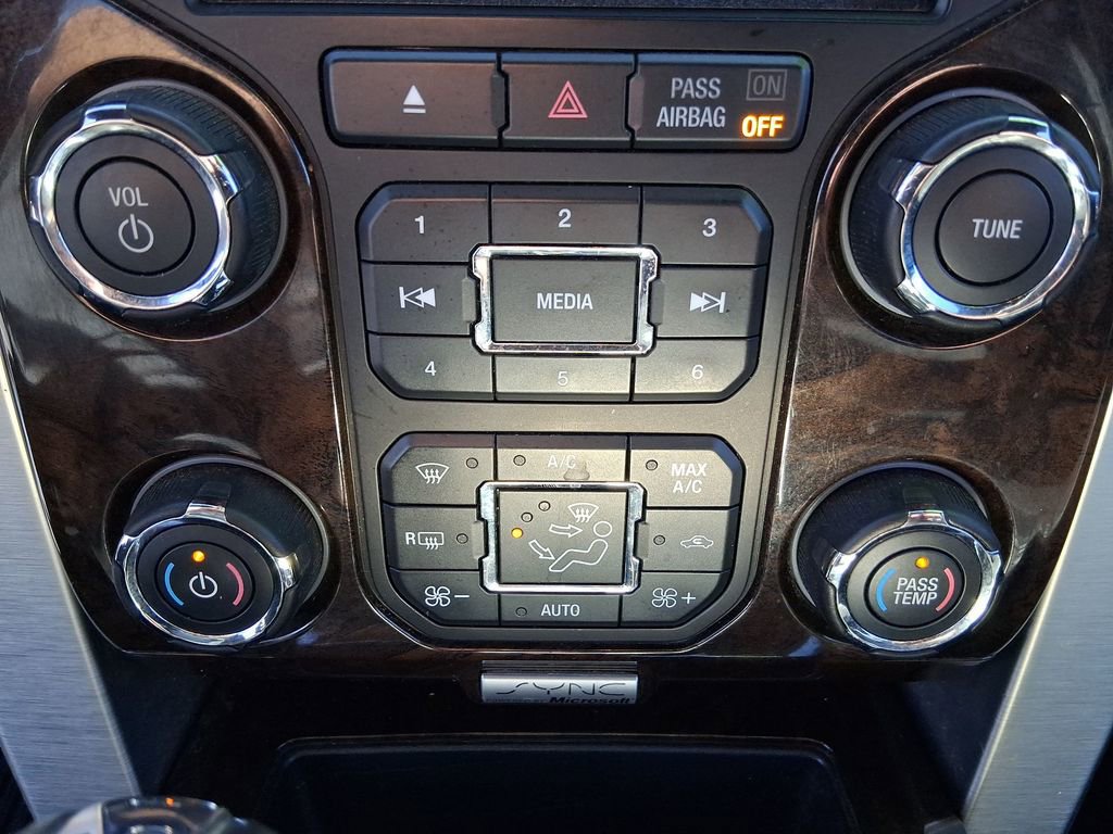 Used 2013 Ford F150 Platinum image 18