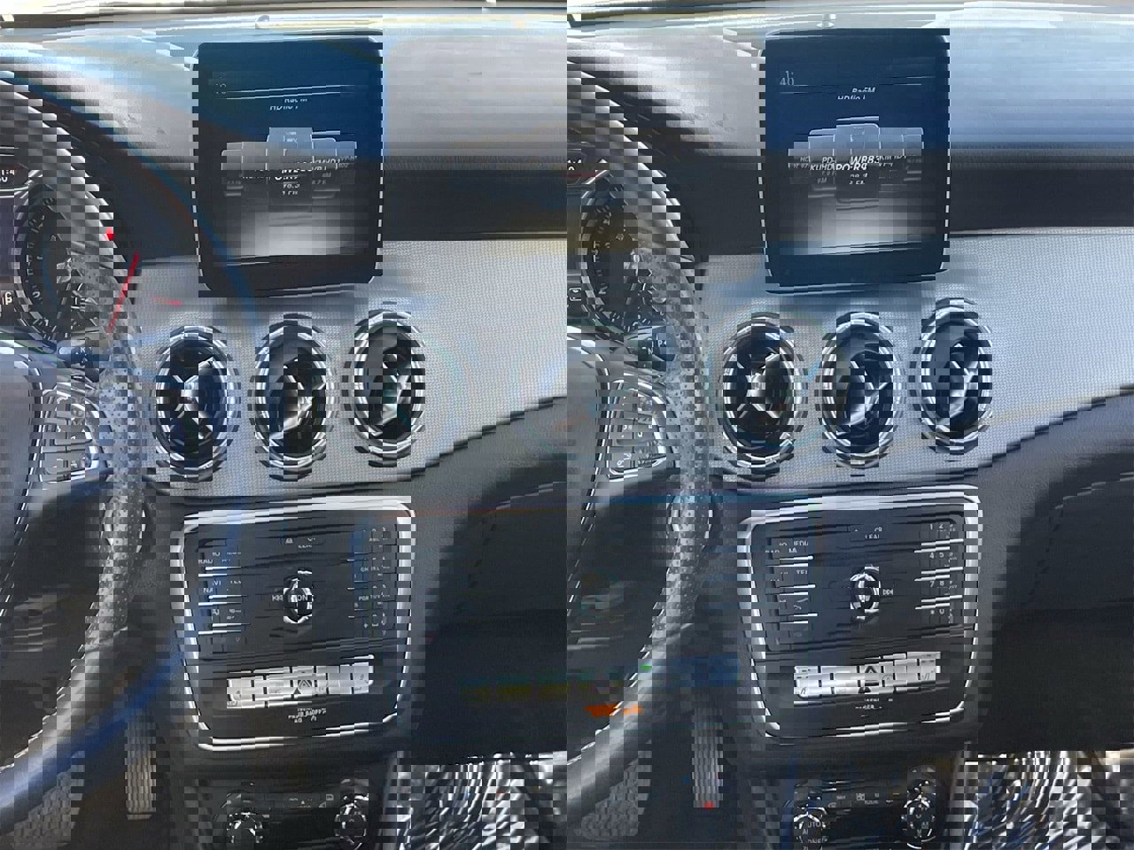 Used 2018 Mercedes-Benz CLA 250 image 14