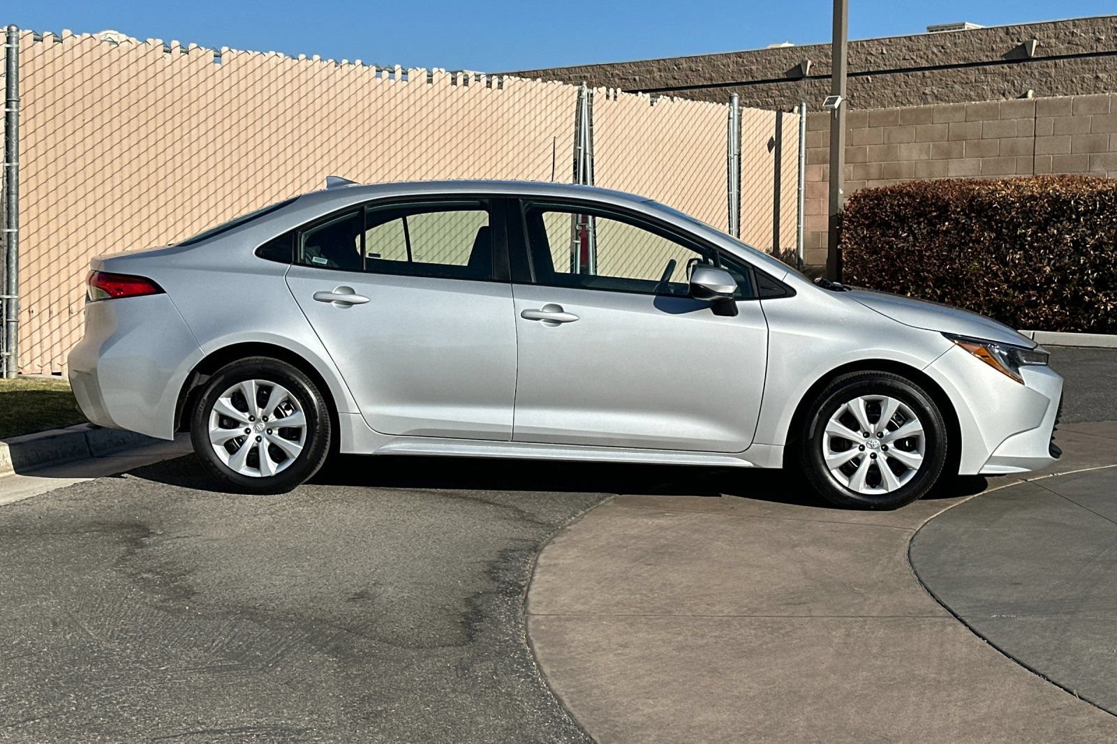 Used 2026 Toyota Corolla LE FWD image 3