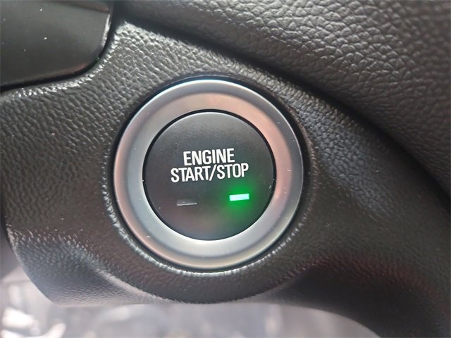 Used 2022 Chevrolet Equinox LT w/ Driver Convenience Package image 17