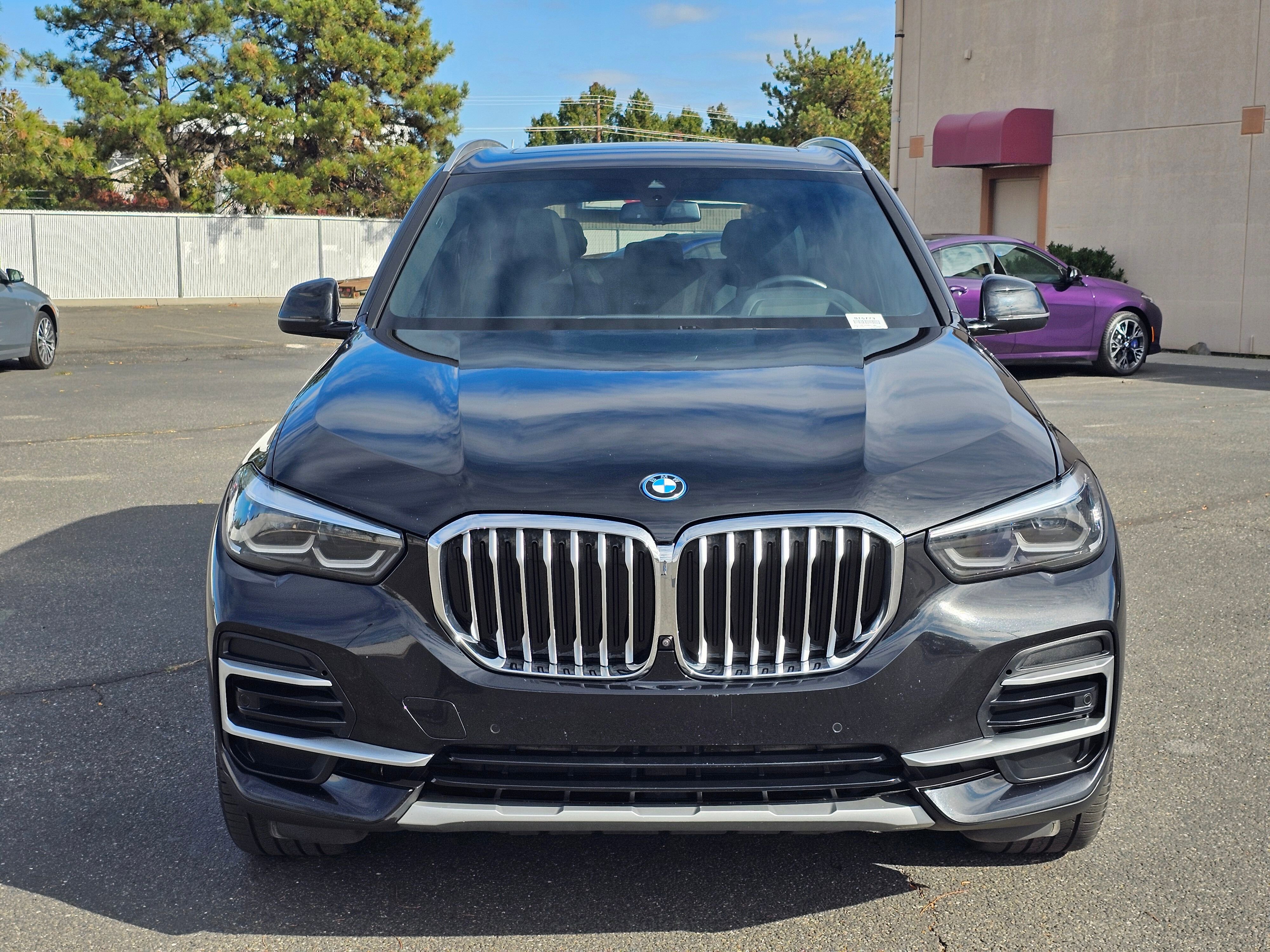 Used 2022 BMW X5 xDrive45e w/ Premium Package image 6