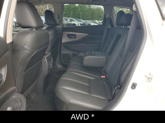 Certified 2024 Nissan Murano SV w/ SV Midnight Edition Package AWD/4WD image 19