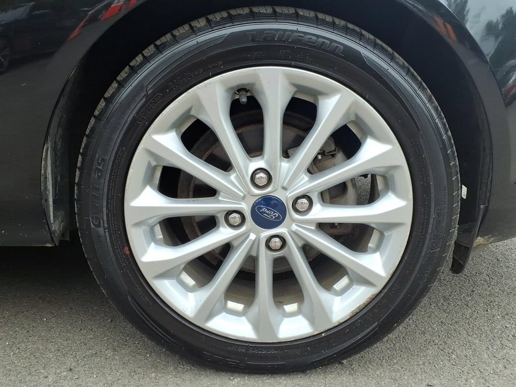 Used 2014 Ford Fiesta SE w/ Equipment Group 201A FWD image 19