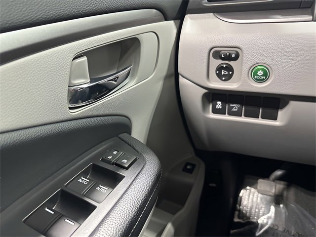 Used 2019 Honda Ridgeline RTL image 16