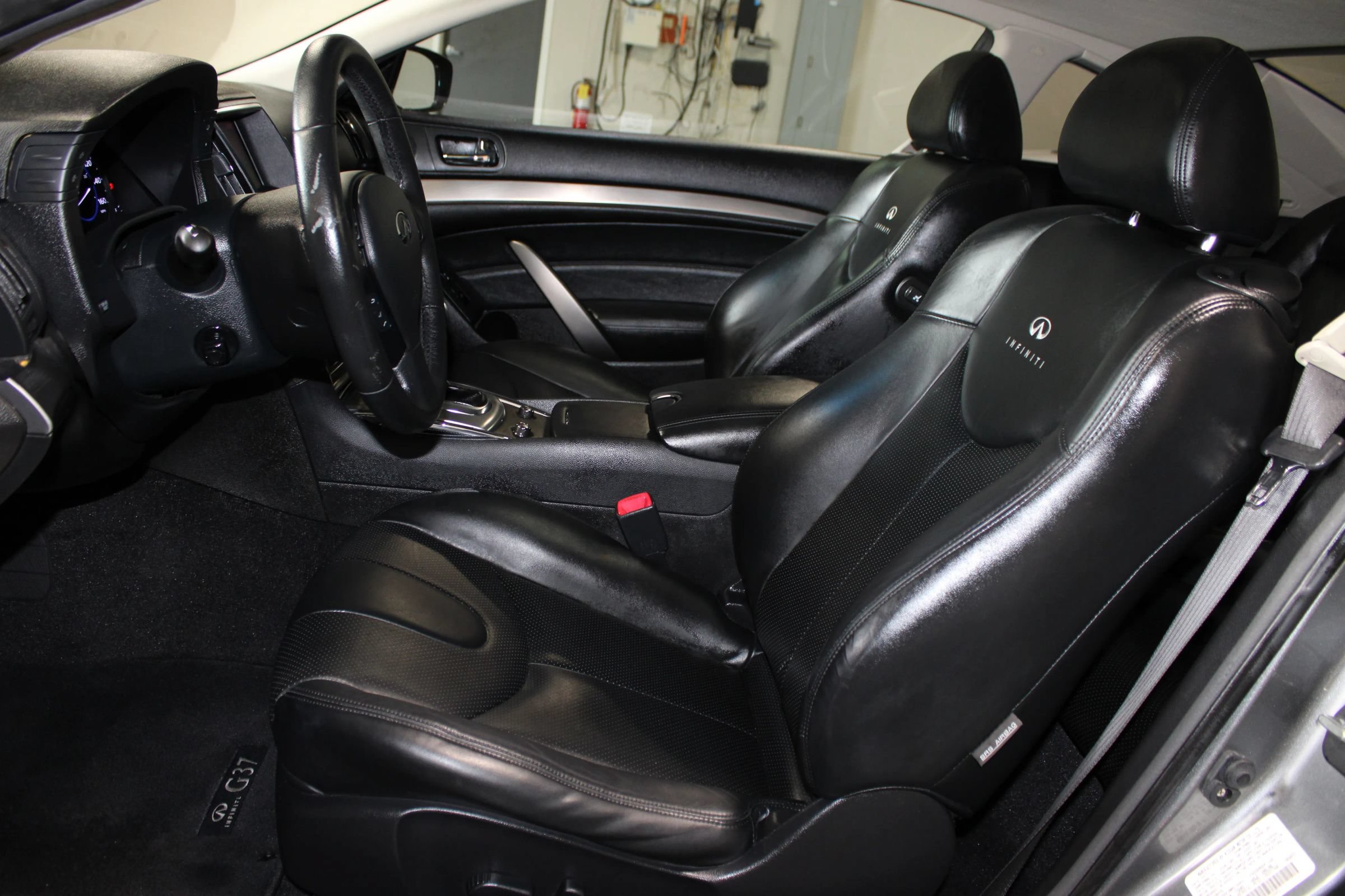 Used 2011 INFINITI G37 Journey w/ Premium Pkg RWD image 23
