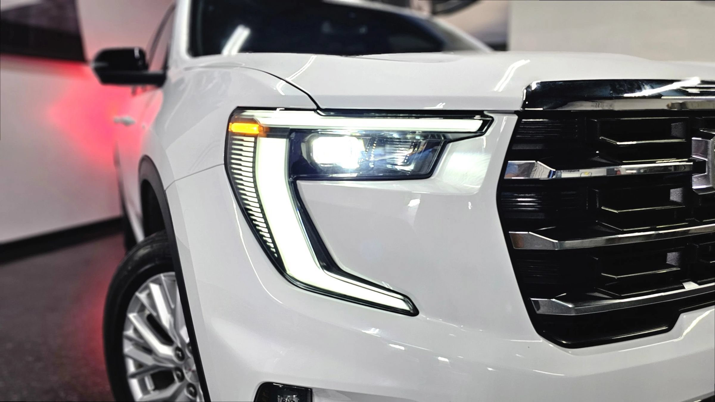 Used 2024 GMC Acadia Elevation FWD image 20