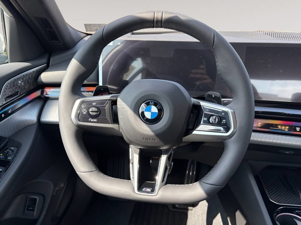 New 2027 BMW 530i xDrive w/ M Sport Package AWD/4WD image 12