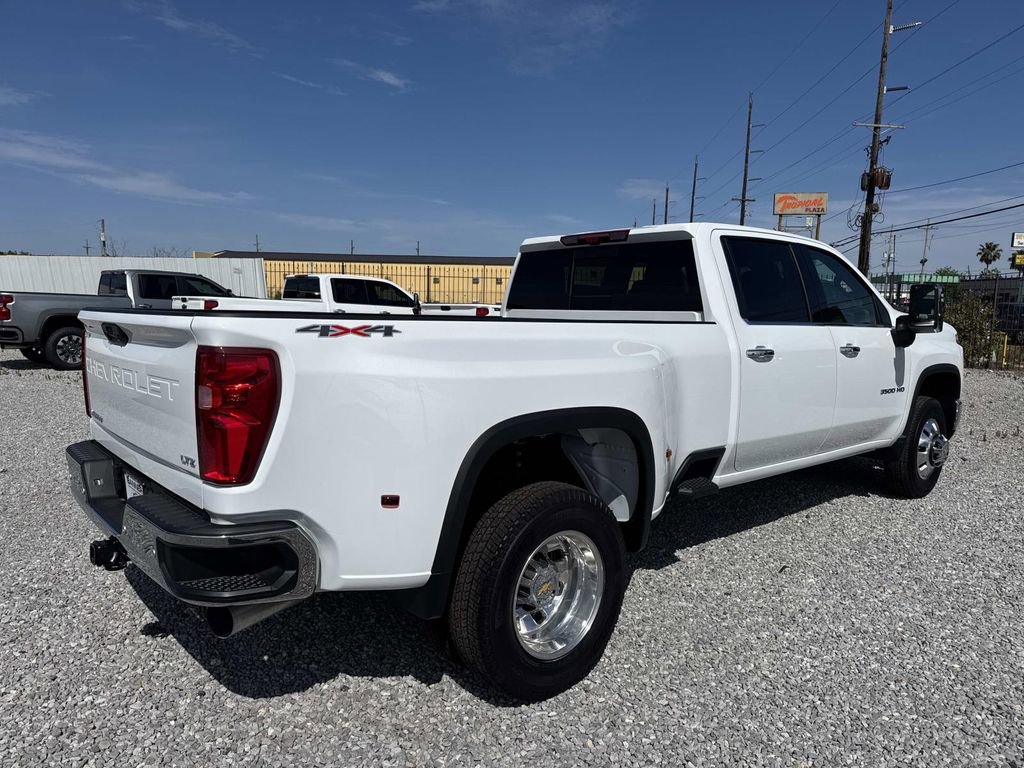 New 2026 Chevrolet Silverado 3500 LTZ w/ LTZ Plus Package AWD/4WD image 7