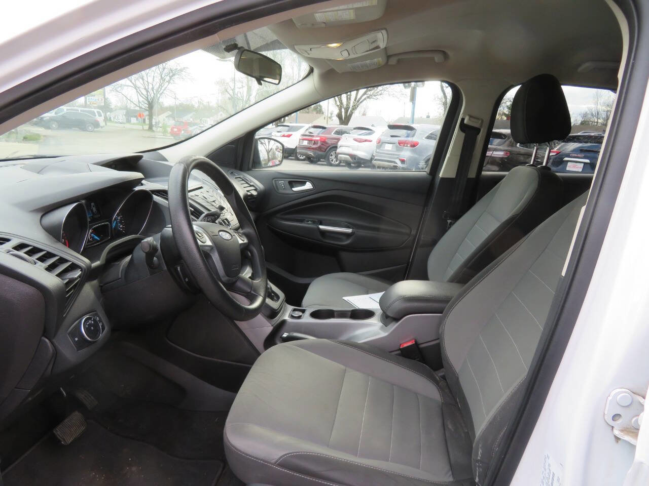 Used 2016 Ford Escape SE image 6