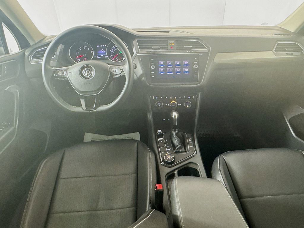 Used 2021 Volkswagen Tiguan SE image 25
