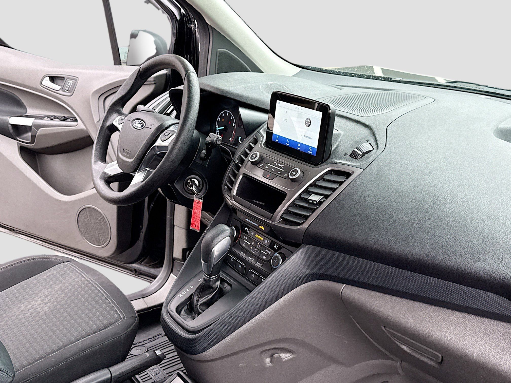 Used 2023 Ford Transit Connect XLT image 5