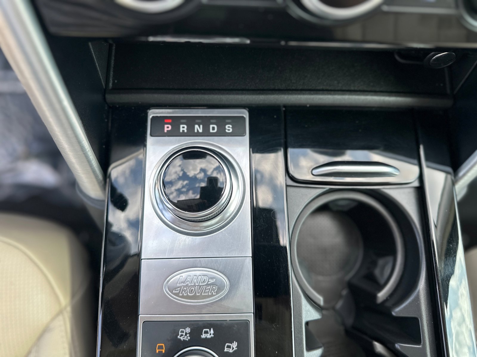 Used 2020 Land Rover Discovery HSE AWD/4WD image 33
