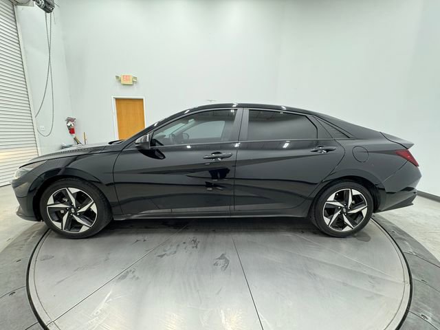 Used 2023 Hyundai Elantra SEL w/ Convenience Package image 15