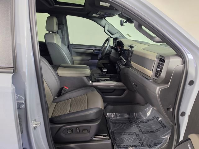 Used 2025 Chevrolet Silverado 1500 ZR2 w/ ZR2 Bison Edition AWD/4WD image 12
