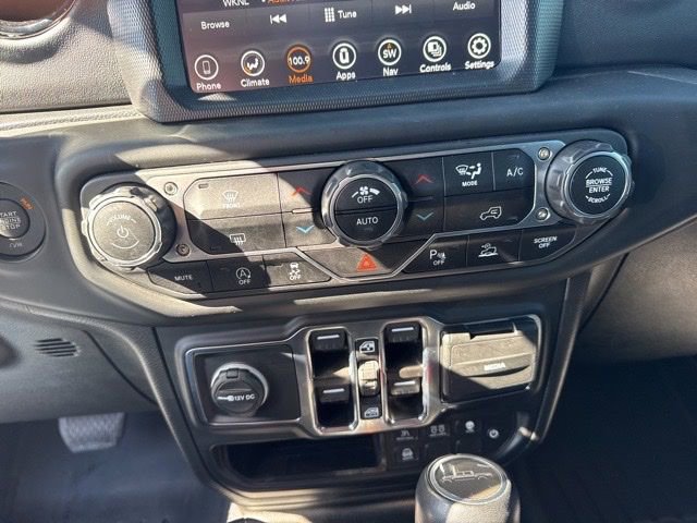 Used 2023 Jeep Gladiator Overland image 22