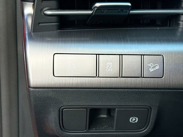 Used 2024 Hyundai Kona SEL image 10