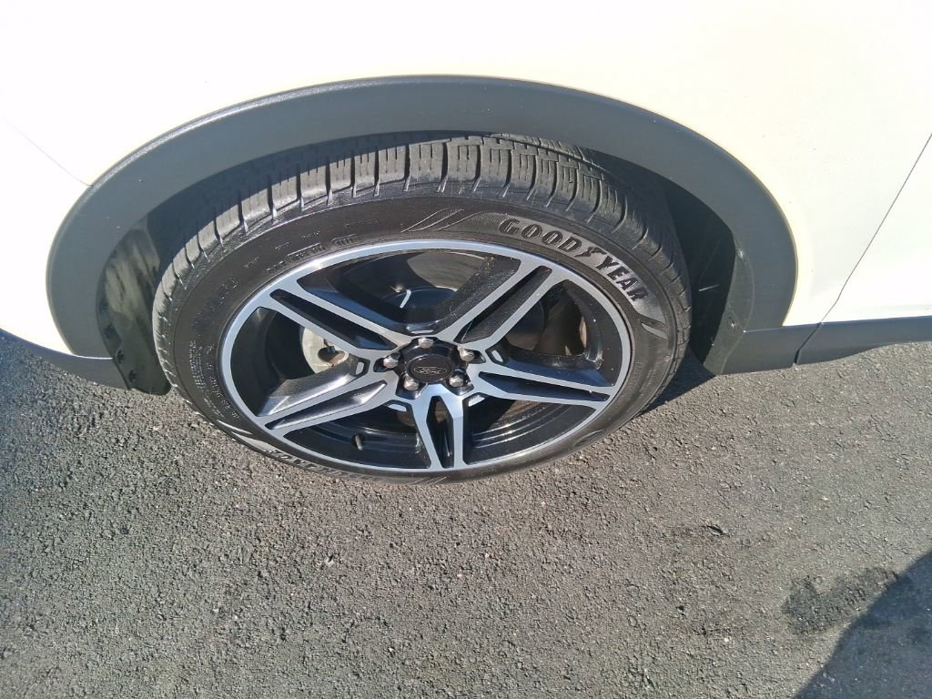 Used 2019 Ford Escape SEL image 10