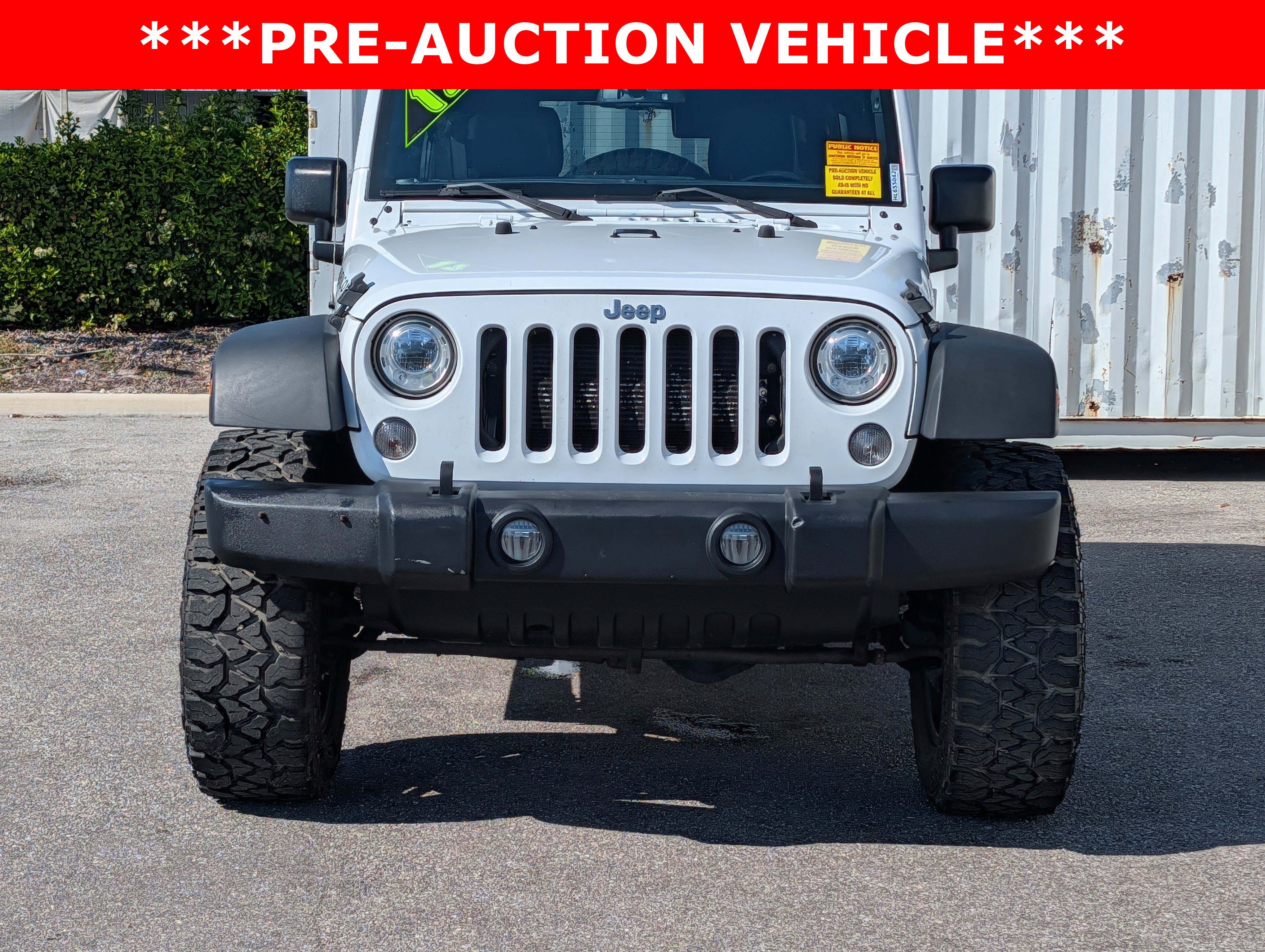 Used 2017 Jeep Wrangler Unlimited Rubicon w/ Connectivity Group image 8