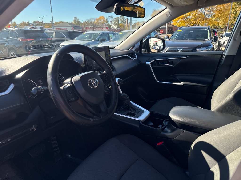 Used 2021 Toyota RAV4 XLE w/ Convenience Package AWD/4WD image 13