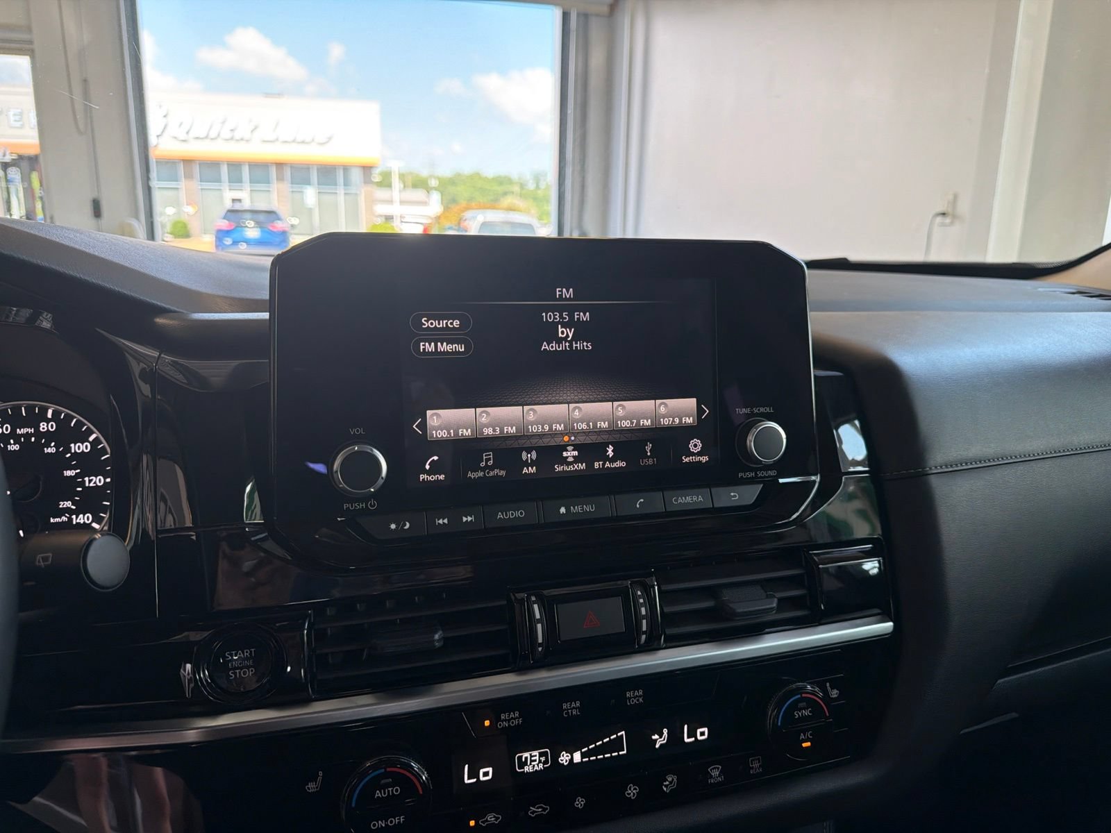 Used 2025 Nissan Pathfinder SV AWD/4WD image 29