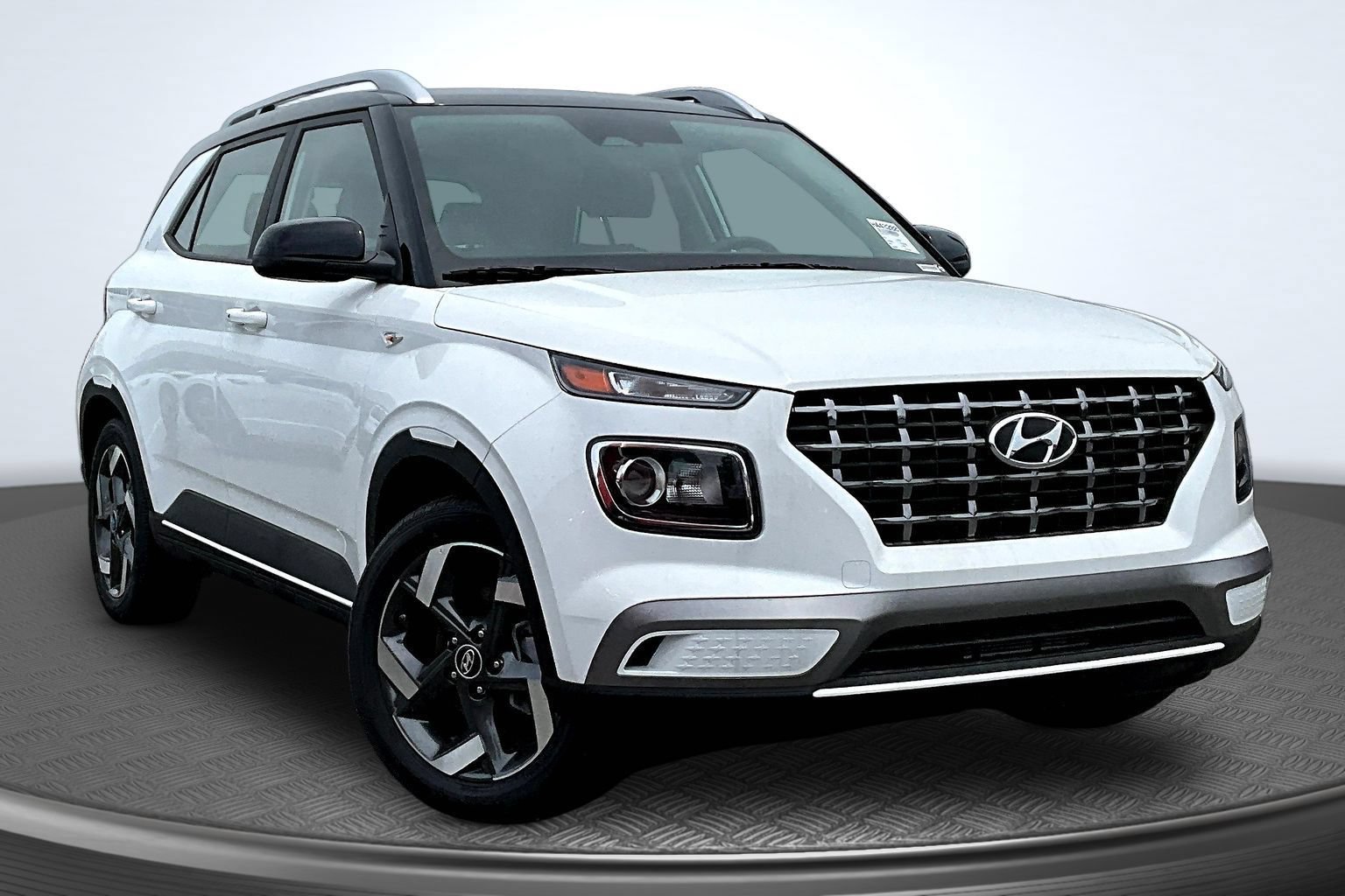 New 2026 Hyundai Venue SEL FWD image 3