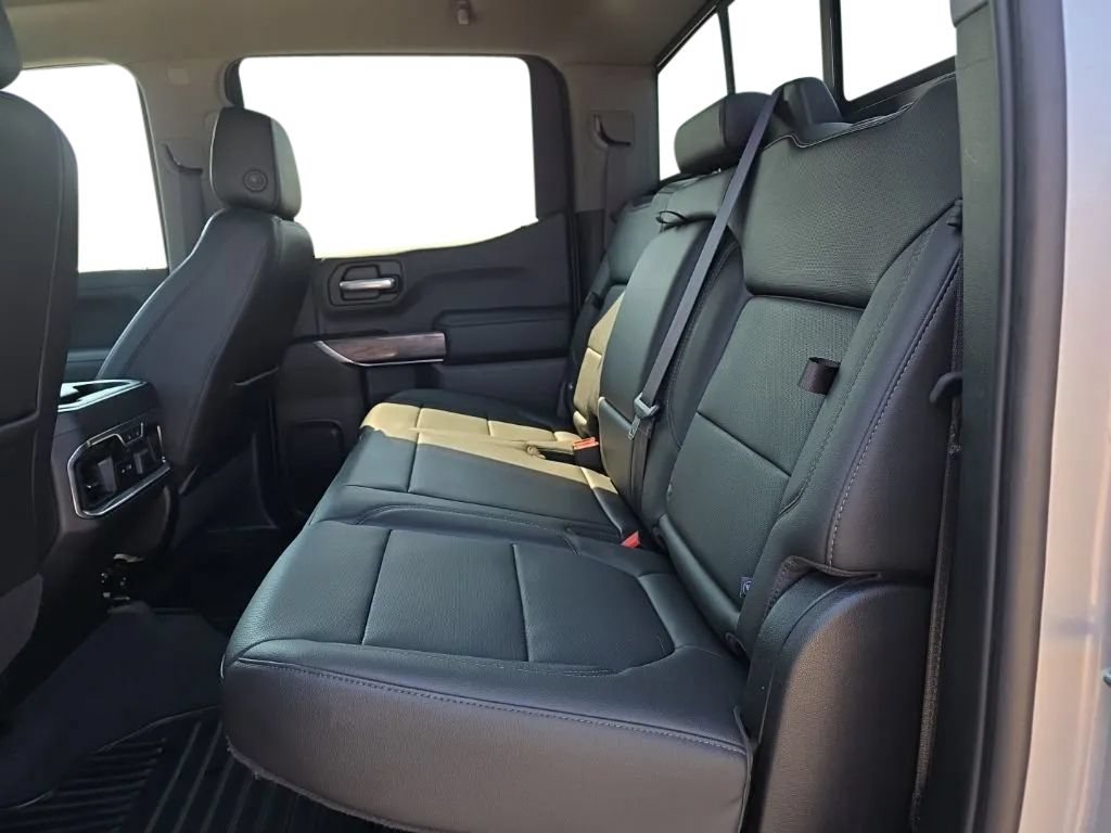 Used 2020 Chevrolet Silverado 1500 LTZ w/ LTZ Plus Package AWD/4WD image 13