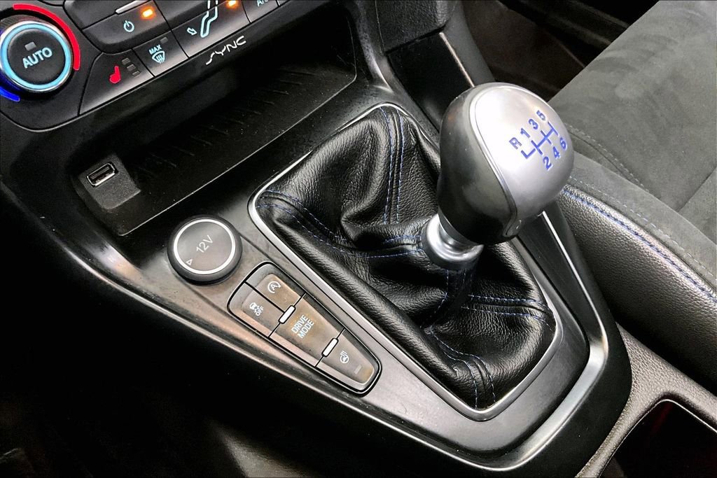 Used 2018 Ford Focus RS AWD/4WD image 14