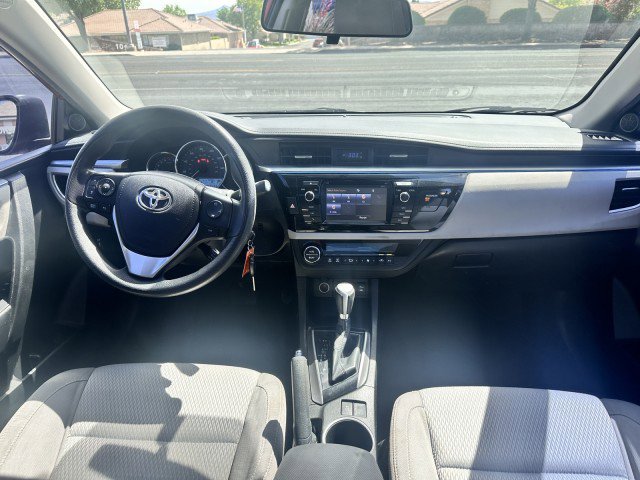 Used 2016 Toyota Corolla LE FWD image 17