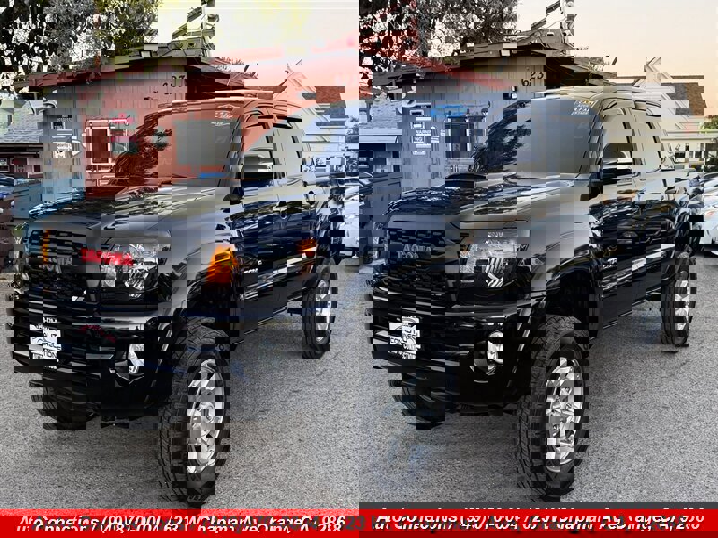 Used 2011 Toyota Tacoma PreRunner w/ SR5 Pkg #2 w/JBL Audio RWD image 2