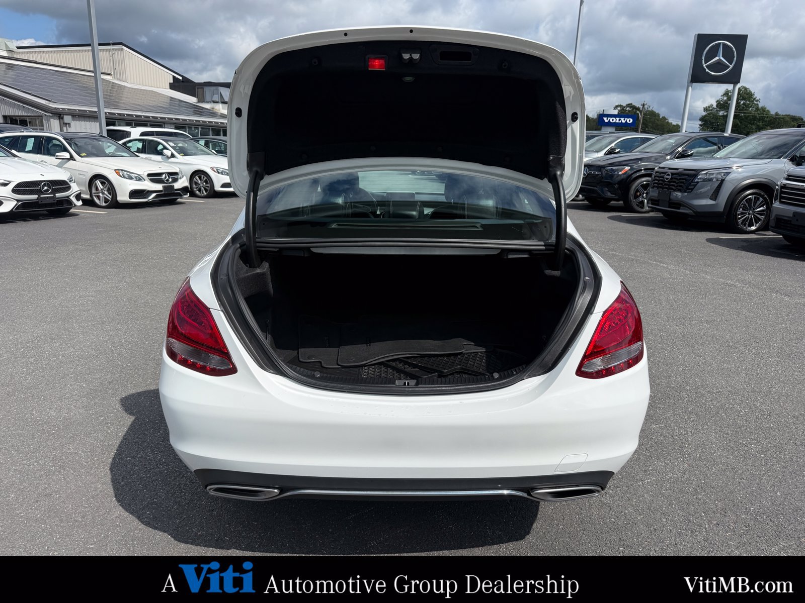 Used 2018 Mercedes-Benz C 300 4MATIC Sedan image 23