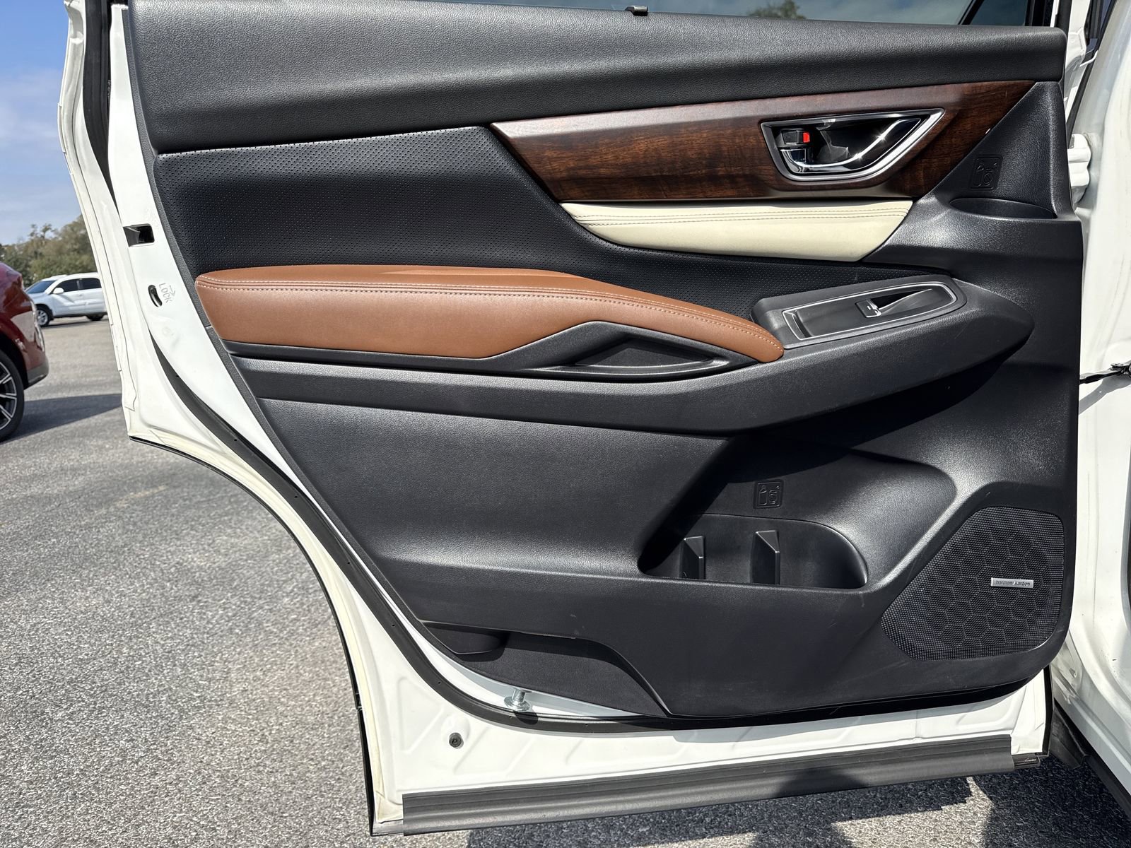 Used 2019 Subaru Ascent Touring AWD/4WD image 38