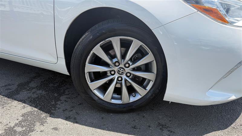 Used 2015 Toyota Camry XLE FWD image 15