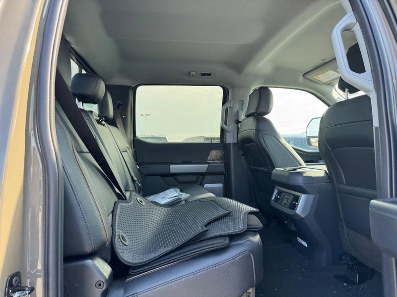New 2026 Ford F250 Lariat w/ Lariat Premium Package image 13