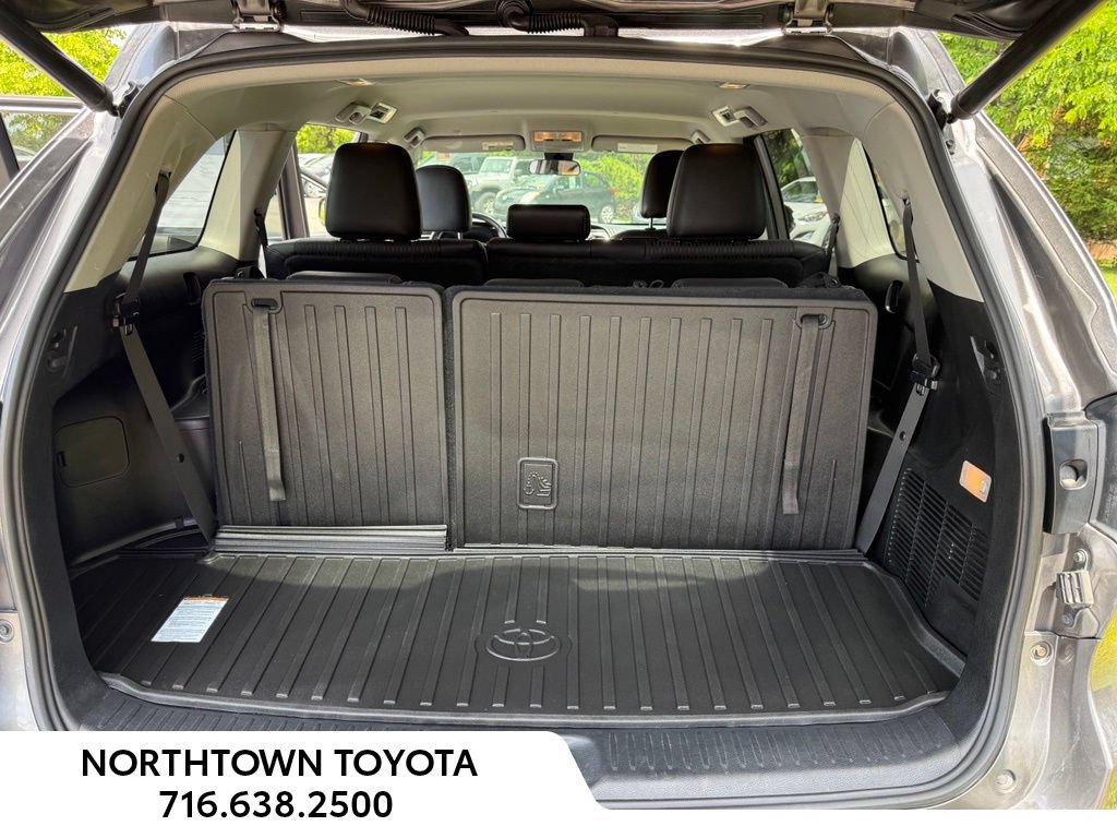 Used 2018 Toyota Highlander Plus AWD/4WD image 15