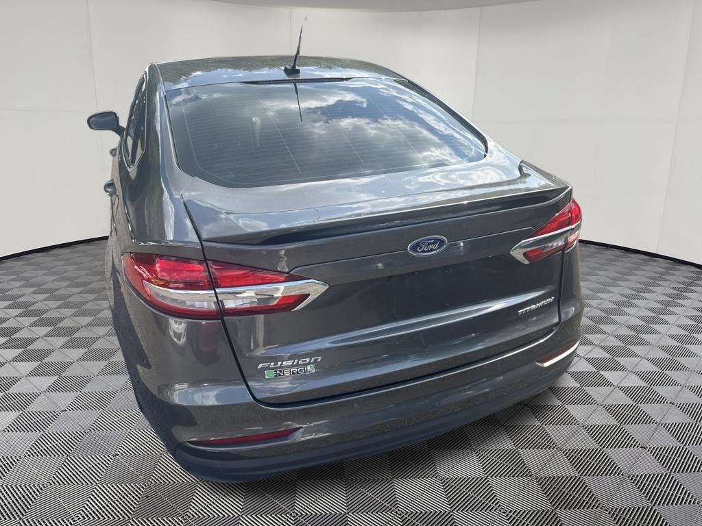 Used 2019 Ford Fusion Energi Titanium FWD image 16