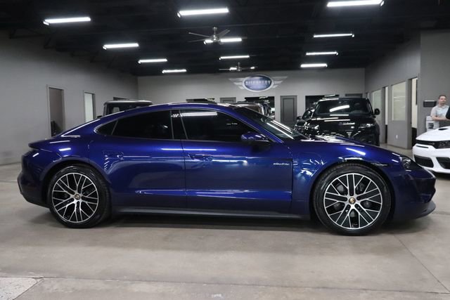 Used 2022 Porsche Taycan RWD image 6