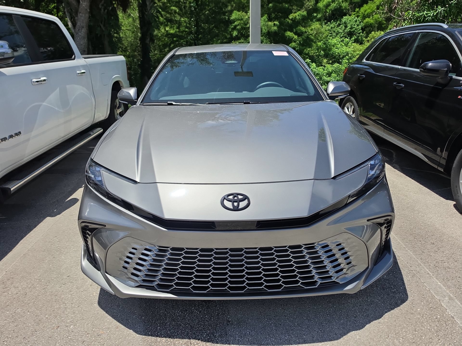 Used 2026 Toyota Camry XSE FWD image 2