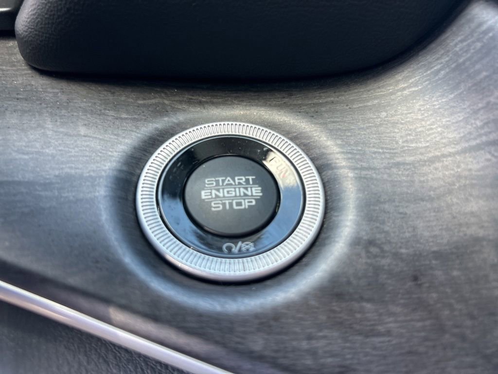 Certified 2023 Jeep Grand Cherokee Limited w/ Luxury Tech Group II image 45