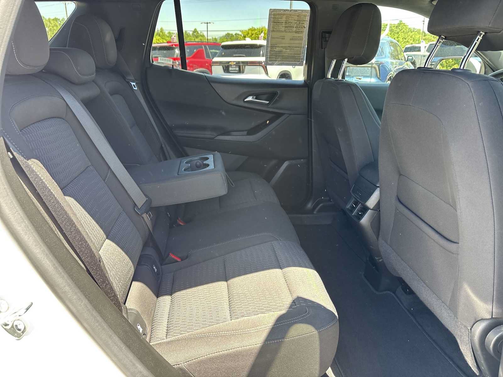 Used 2025 Chevrolet Equinox LT AWD/4WD image 26