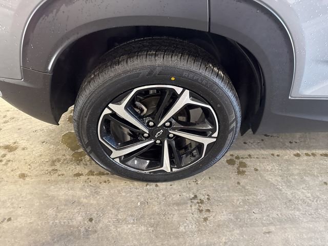 Used 2023 Chevrolet TrailBlazer RS w/ Convenience Package image 35