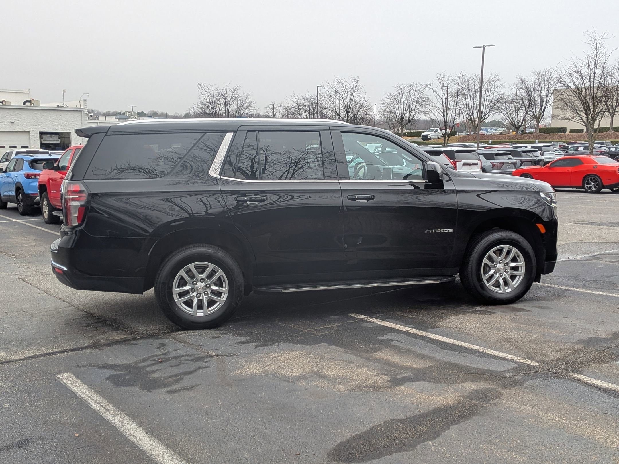 Used 2024 Chevrolet Tahoe LT AWD/4WD image 10