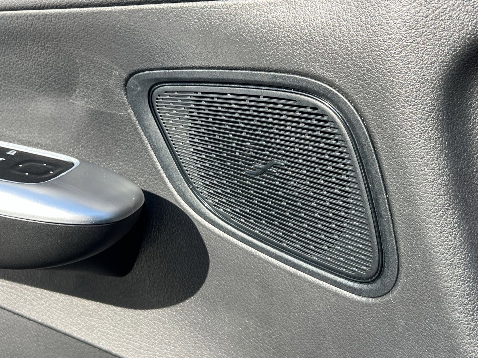 Used 2026 Mercedes-Benz GLC 300 4MATIC image 34