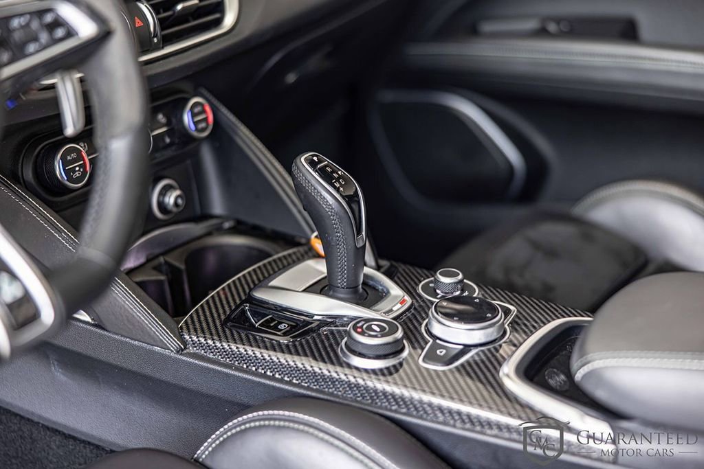 Used 2021 Alfa Romeo Stelvio Quadrifoglio image 23