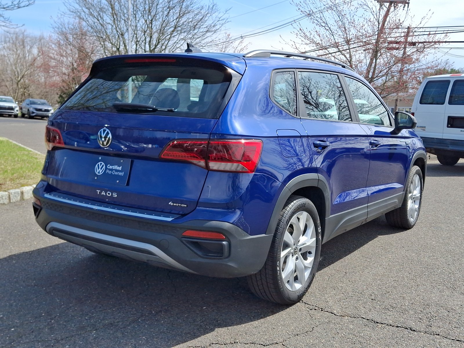 Used 2023 Volkswagen Taos S w/ Driver Assistance Package AWD/4WD image 6