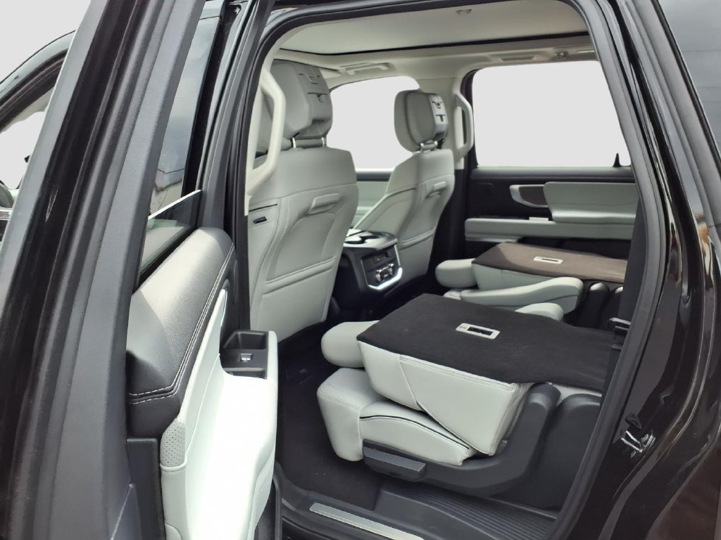 New 2026 Ford Expedition Max Platinum AWD/4WD image 29