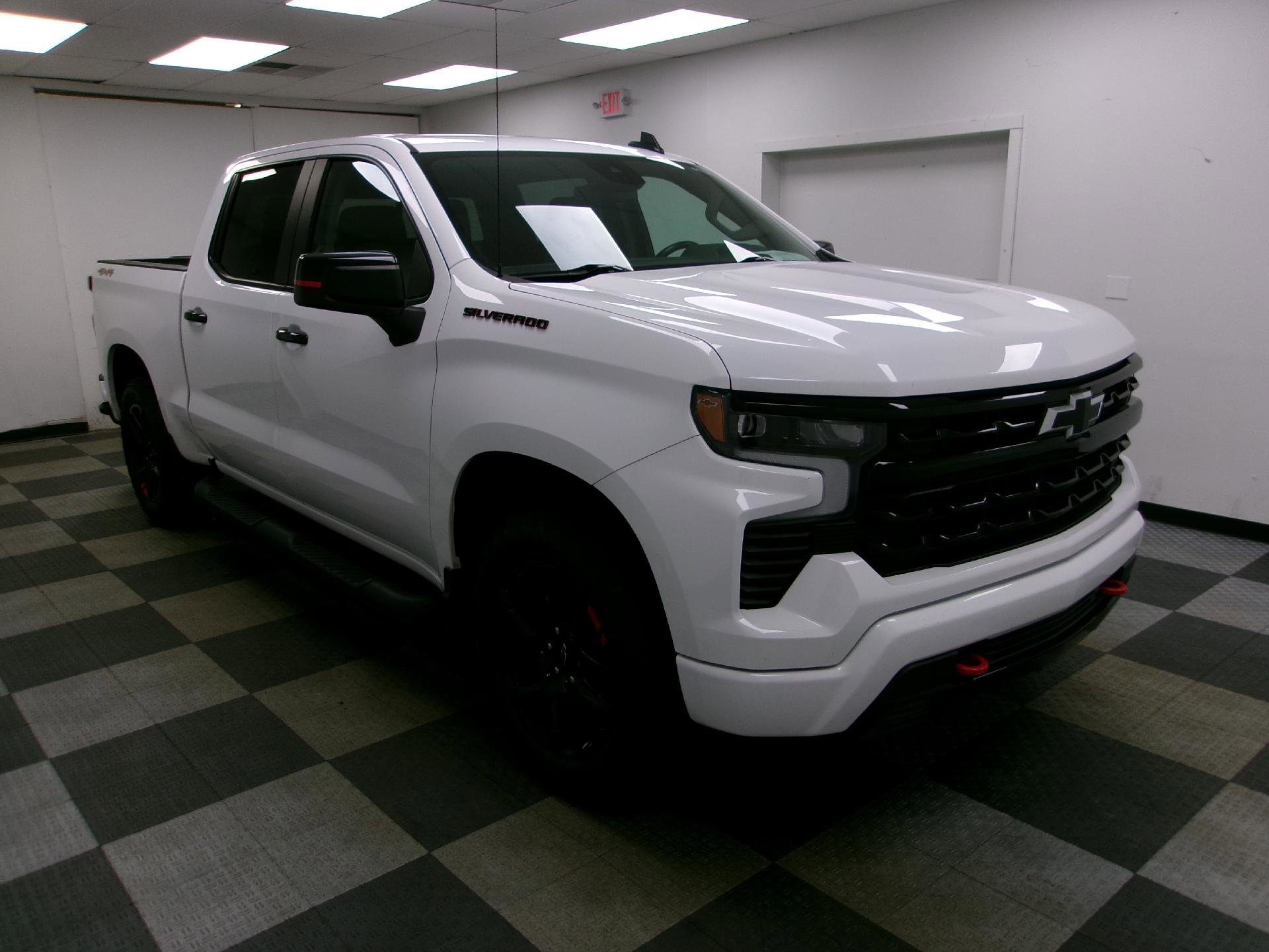 Certified 2023 Chevrolet Silverado 1500 RST w/ Redline Edition image 15