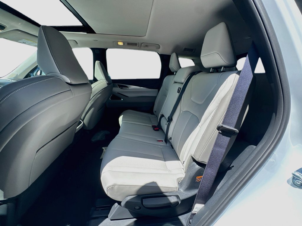 New 2027 INFINITI QX60 Luxe w/ Cargo Package FWD image 26