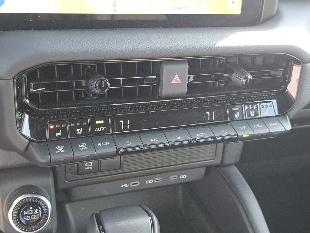 Used 2025 Toyota Land Cruiser image 32