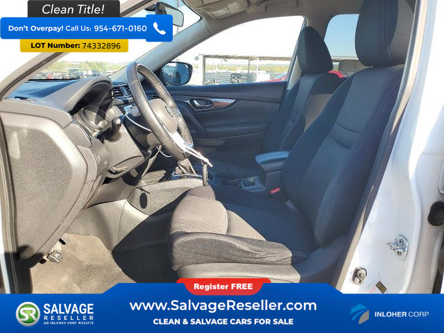 Used 2017 Nissan Rogue SV FWD image 9