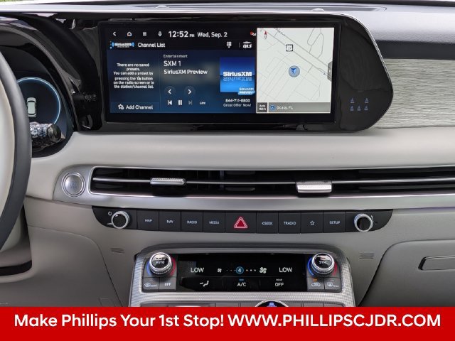 Used 2025 Hyundai Palisade Calligraphy AWD/4WD image 16